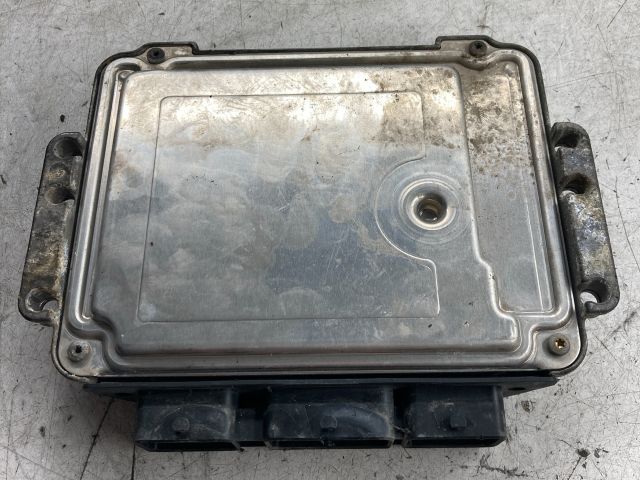 bontott PEUGEOT 206 Motorvezérlő