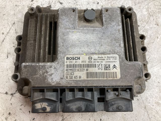 bontott PEUGEOT 206 Motorvezérlő