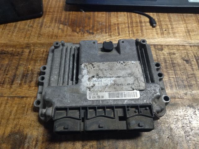 bontott PEUGEOT 206 Motorvezérlő
