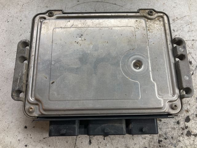 bontott PEUGEOT 206 Motorvezérlő