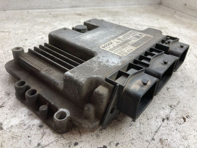 bontott PEUGEOT 206 Motorvezérlő