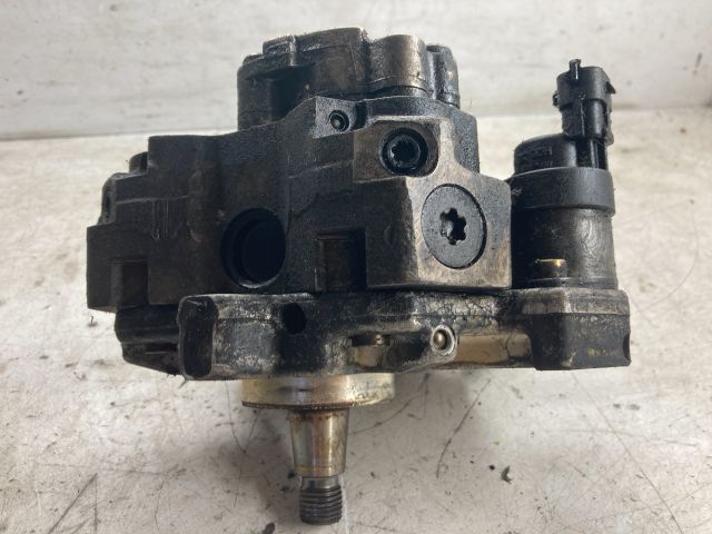 bontott PEUGEOT 206 Nagynyomású Szivattyú