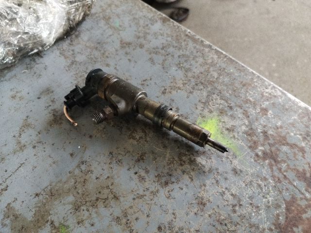 bontott PEUGEOT 206 Porlasztó (1 db)