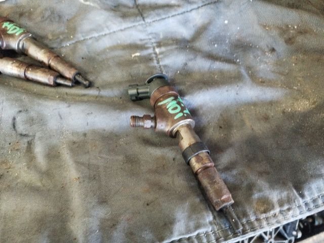 bontott PEUGEOT 206 Porlasztó (1 db)