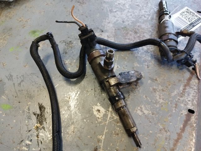 bontott PEUGEOT 206 Porlasztó (1 db)