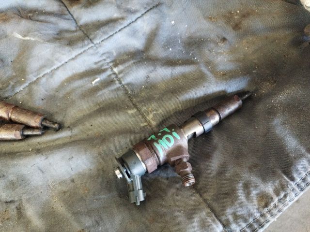 bontott PEUGEOT 206 Porlasztó (1 db)