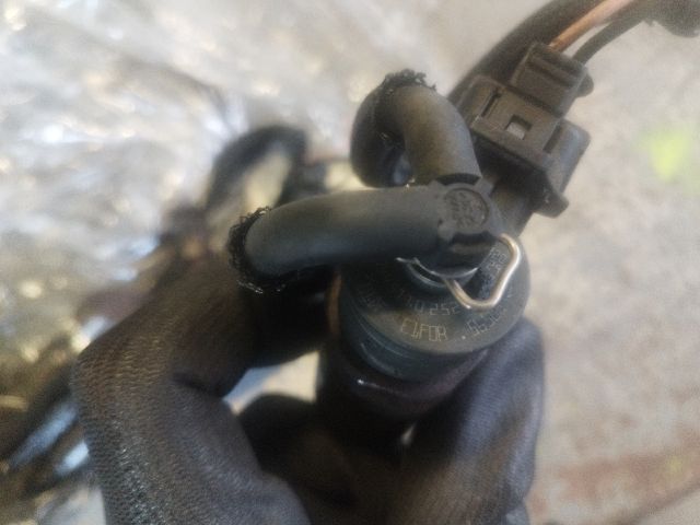 bontott PEUGEOT 206 Porlasztó (1 db)