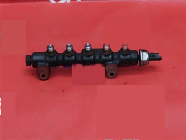 bontott PEUGEOT 206 Porlasztó Sor / Híd