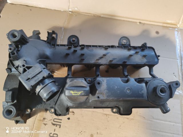 bontott PEUGEOT 206 Szelepfedél