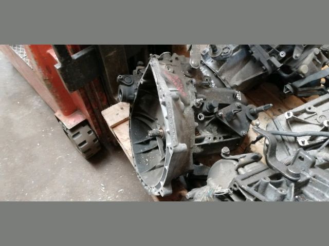 bontott PEUGEOT 206 Váltó (Mechanikus)