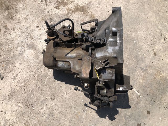 bontott PEUGEOT 206 Váltó (Mechanikus)