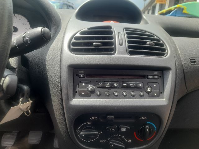 bontott PEUGEOT 206 Fojtószelep (Elektromos)