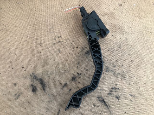 bontott PEUGEOT 206 Gázpedál (Elektromos)