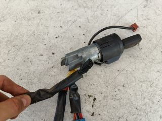 bontott PEUGEOT 206 Gyújtáskapcsoló Házzal