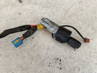 bontott PEUGEOT 206 Gyújtáskapcsoló Házzal