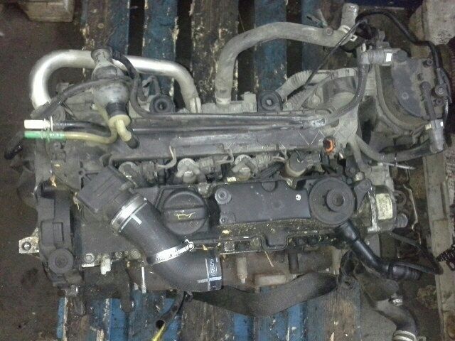 bontott PEUGEOT 206 Hengerfej