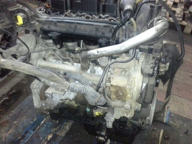 bontott PEUGEOT 206 Hengerfej