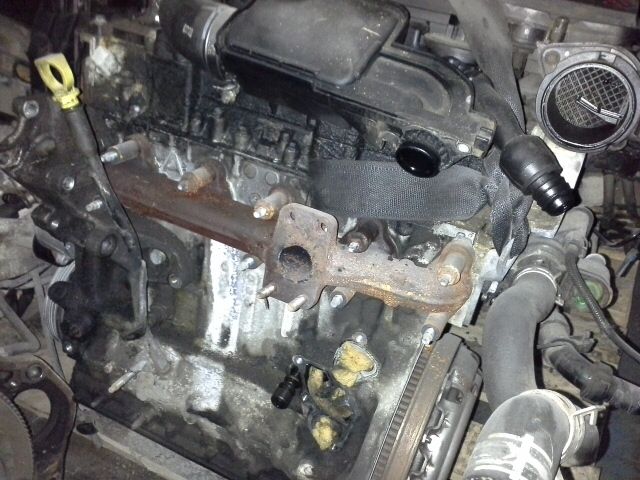 bontott PEUGEOT 206 Hengerfej