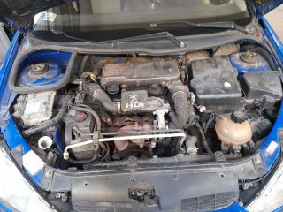 bontott PEUGEOT 206 Jobb első Csonkállvány Kerékaggyal