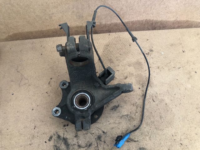 bontott PEUGEOT 206 Jobb első Csonkállvány Kerékaggyal