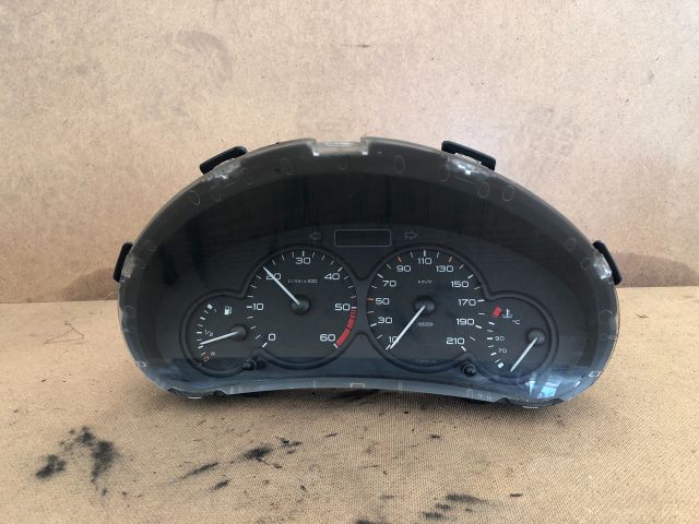 bontott PEUGEOT 206 Kilométeróra