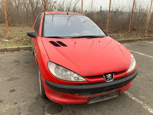 bontott PEUGEOT 206 Komplett Motor (Segédberendezésekkel)