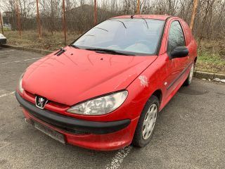 bontott PEUGEOT 206 Komplett Motor (Segédberendezésekkel)