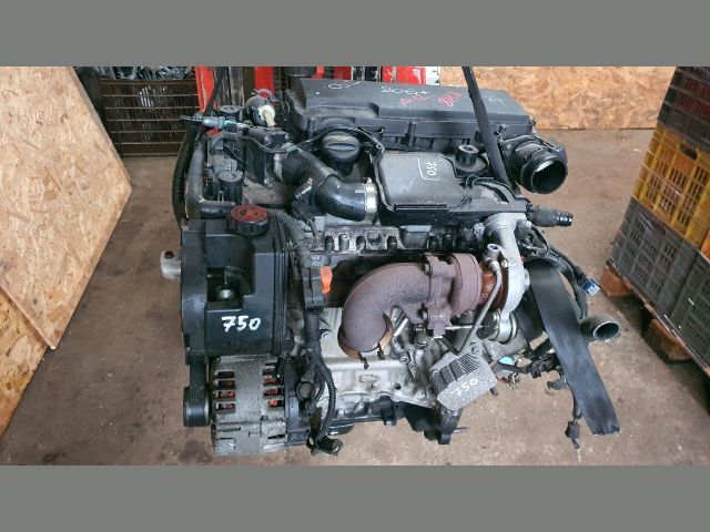 bontott PEUGEOT 206 Komplett Motor (Segédberendezésekkel)