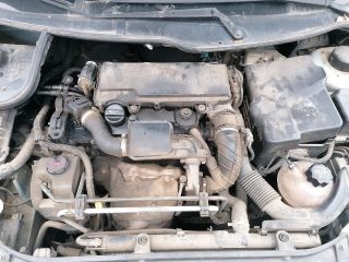 bontott PEUGEOT 206 Komplett Motor (Segédberendezésekkel)