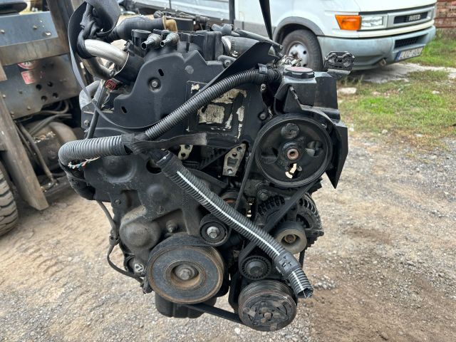 bontott PEUGEOT 206 Komplett Motor (Segédberendezésekkel)