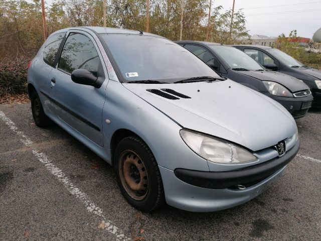 bontott PEUGEOT 206 Komplett Motor (Segédberendezésekkel)