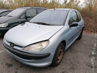 bontott PEUGEOT 206 Komplett Motor (Segédberendezésekkel)