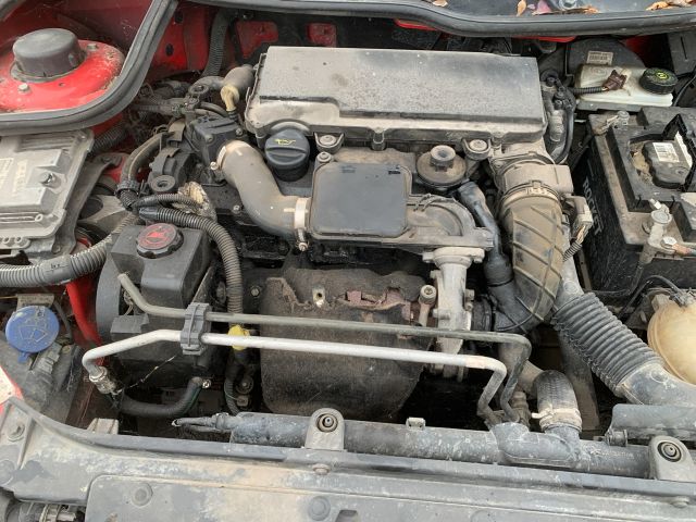 bontott PEUGEOT 206 Komplett Motor (Segédberendezésekkel)