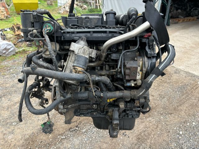 bontott PEUGEOT 206 Komplett Motor (Segédberendezésekkel)