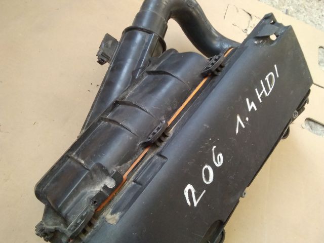 bontott PEUGEOT 206 Légszűrő Ház