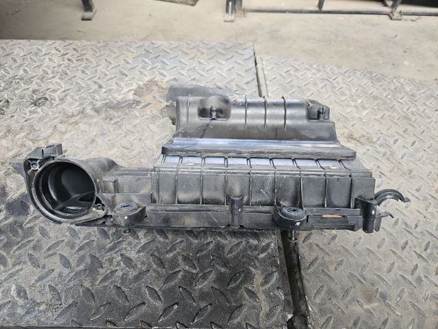 bontott PEUGEOT 206 Légszűrő Ház