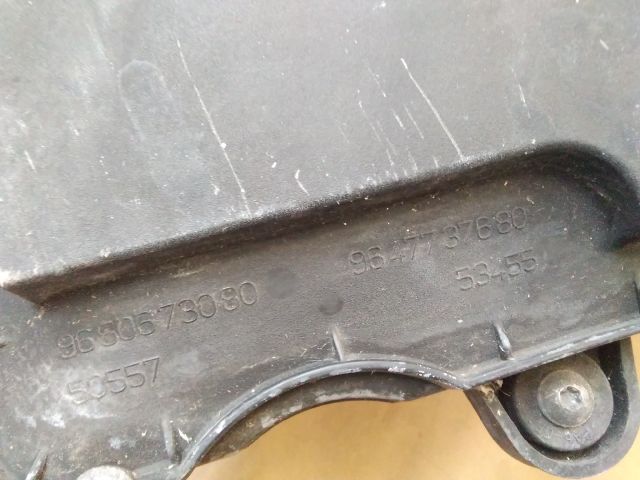 bontott PEUGEOT 206 Légszűrő Ház