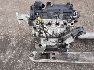 bontott PEUGEOT 206 Motor (Fűzött blokk hengerfejjel)