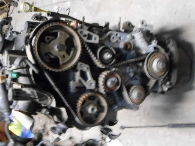 bontott PEUGEOT 206 Motor (Fűzött blokk hengerfejjel)