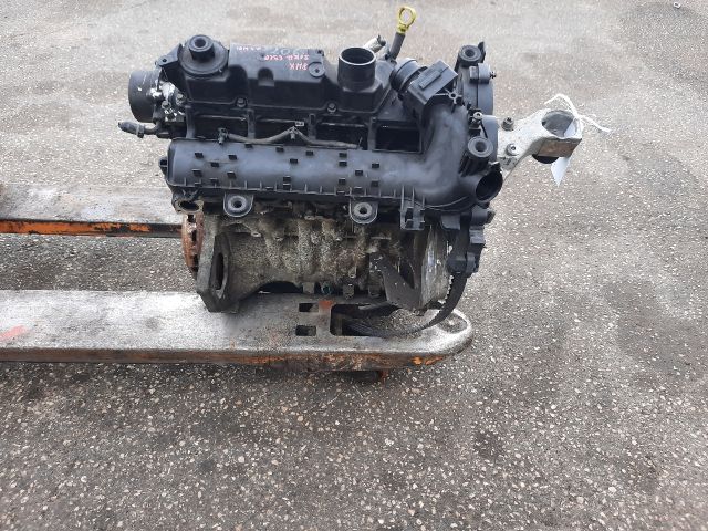 bontott PEUGEOT 206 Motor (Fűzött blokk hengerfejjel)