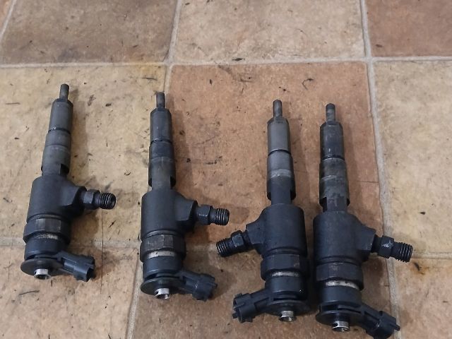 bontott PEUGEOT 206 Porlasztó Sor / Híd