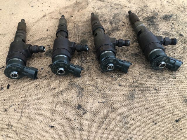 bontott PEUGEOT 206 Porlasztó Sor / Híd