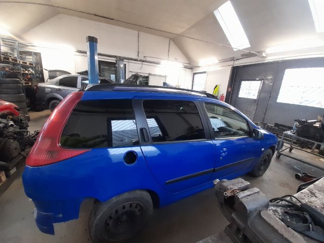 bontott PEUGEOT 206 Tank