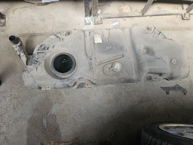 bontott PEUGEOT 206 Tank