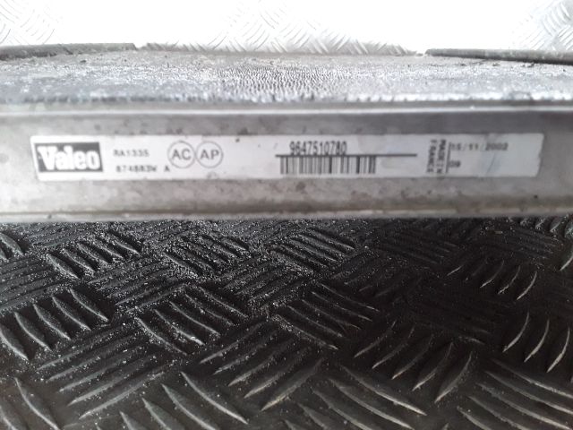 bontott PEUGEOT 206 Vízhűtő Radiátor (Klímás)