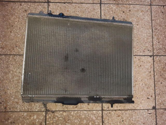 bontott PEUGEOT 206 Vízhűtő Radiátor (Klímás)