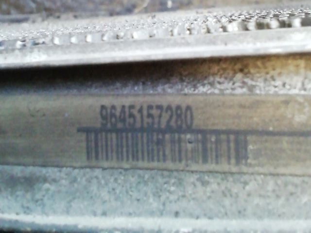 bontott PEUGEOT 206 Vízhűtő Radiátor (Klímás)