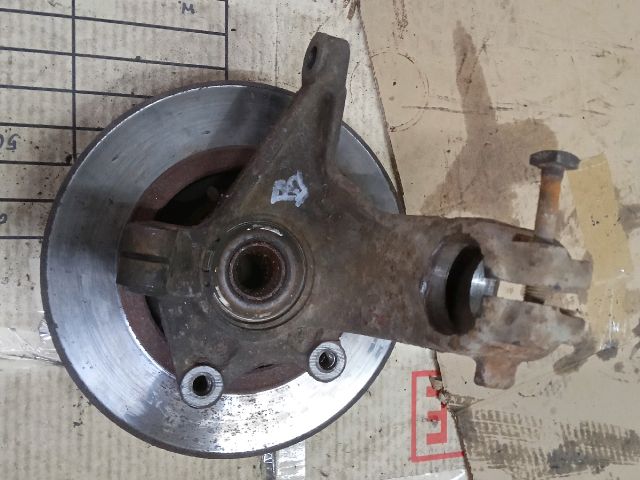 bontott PEUGEOT 206 Bal első Csonkállvány Kerékaggyal