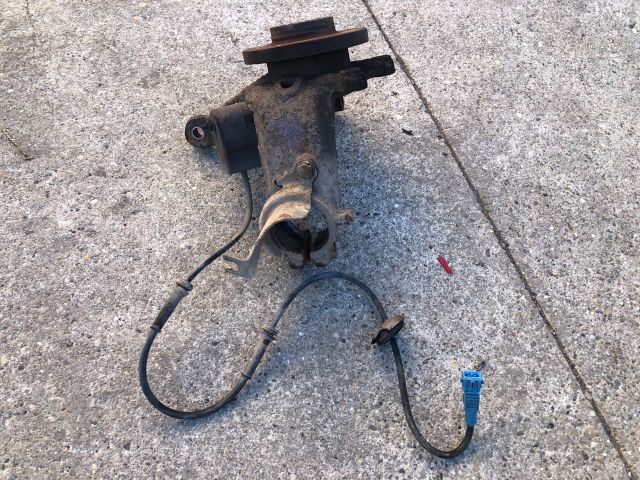 bontott PEUGEOT 206 Bal első Csonkállvány Kerékaggyal