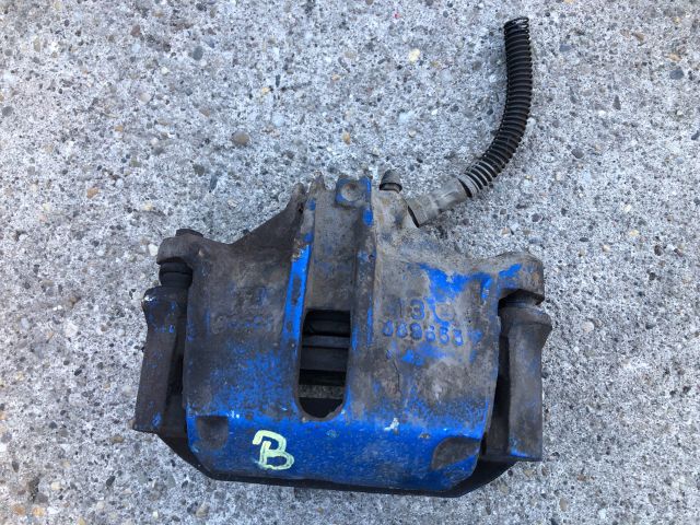 bontott PEUGEOT 206 Bal első Féknyereg Munkahengerrel